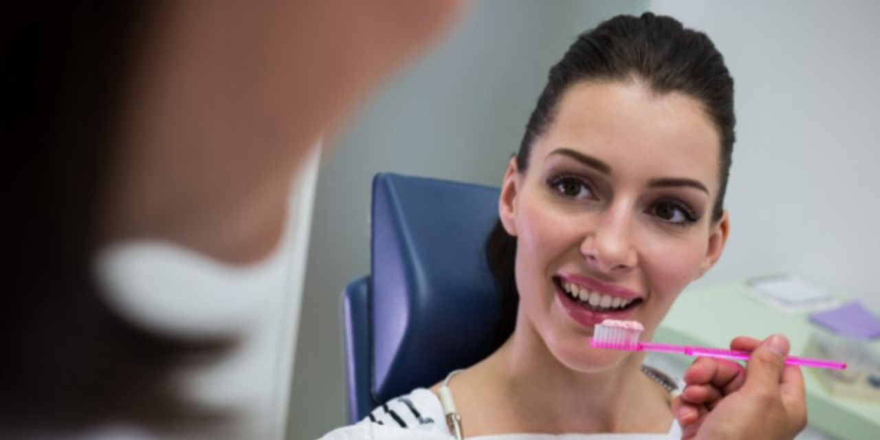 Best Daily Habits to Prevent Gum Swelling and Redness