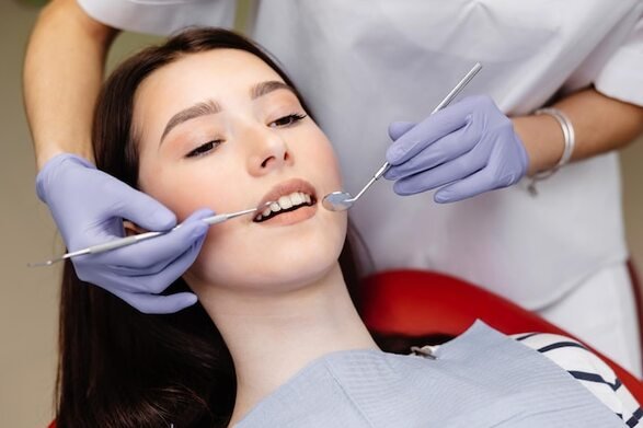 choose teeth whitening treatment in Houston
