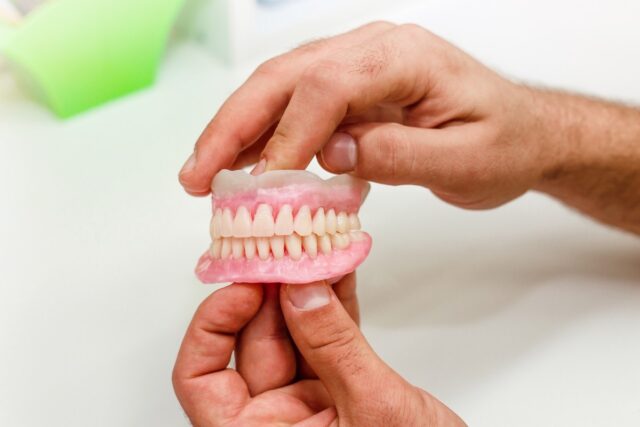 https://allstarsdental.com/wp-content/uploads/2025/10/artificial-teeth-full-mouth-dental-office-1-640x427.jpg