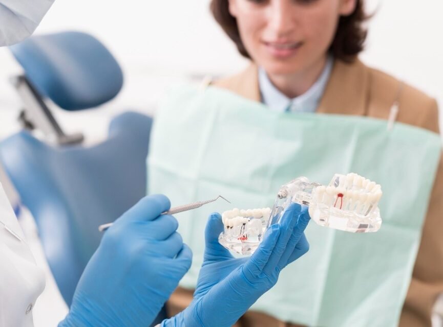Tips to Keep Teeth Healthy from the Best Dentists in Houston