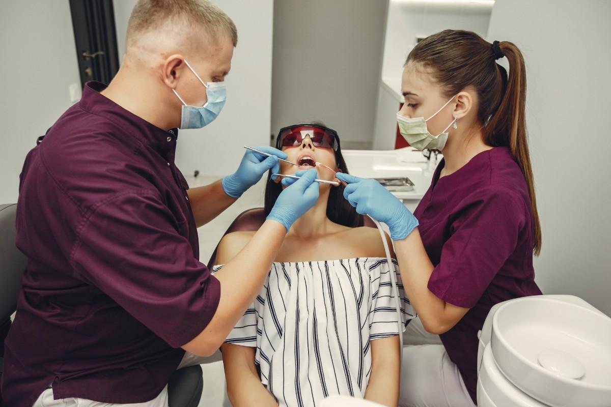 Why Dentists Are Doing “Single-Visit Root Canal Treatment” – Is It Safe?